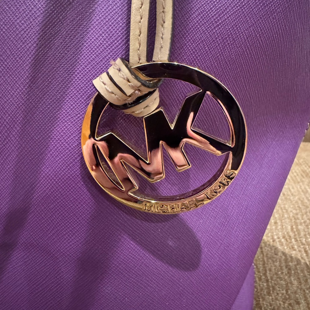 Michael Kors Purple Tote with Tan Straps NWT - Picture 3 of 9